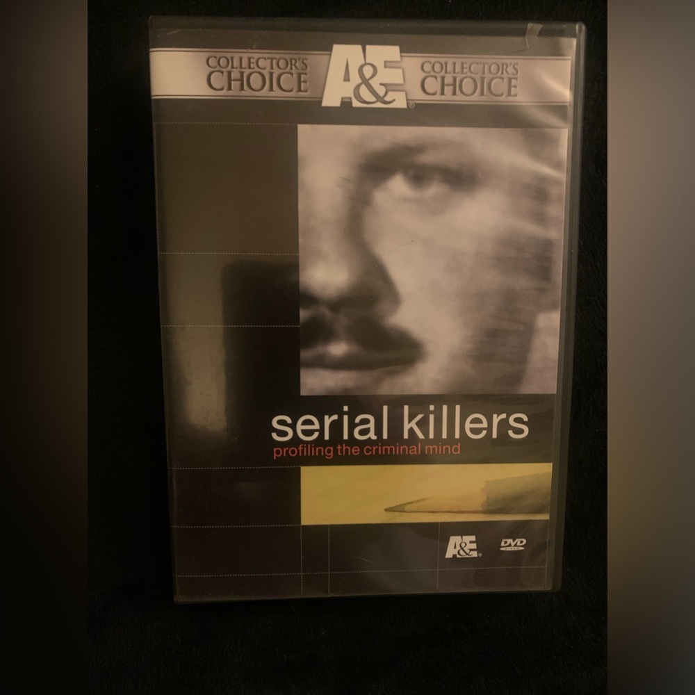 Serial killer DVD set